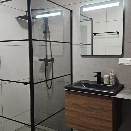 Moderny 2 S Velkou Terasou Apartament Bobrów