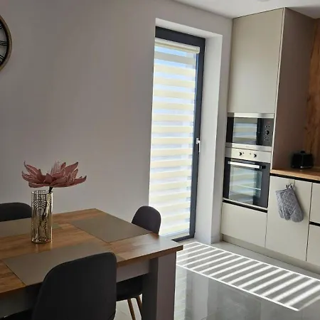 Moderny 2 S Velkou Terasou Apartament
